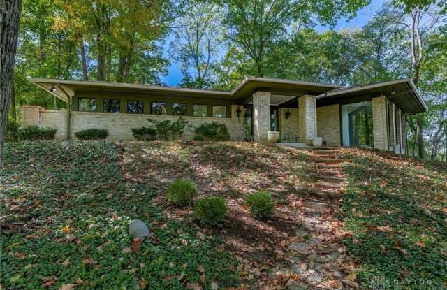 701 E Schantz Avenue photos photos