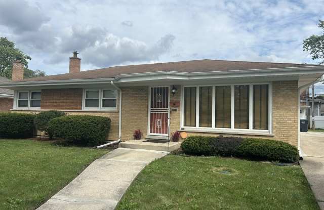 16639 Dobson Avenue - 16639 Dobson Avenue, South Holland, IL 60473