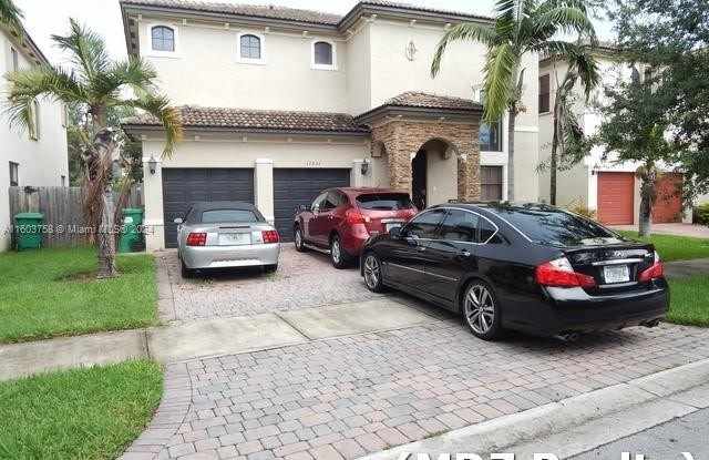 11231 SW 240th Ln - 11231 Southwest 240 Lane, Princeton, FL 33032