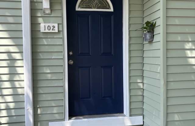 102 Ardmore Drive Gallery 2