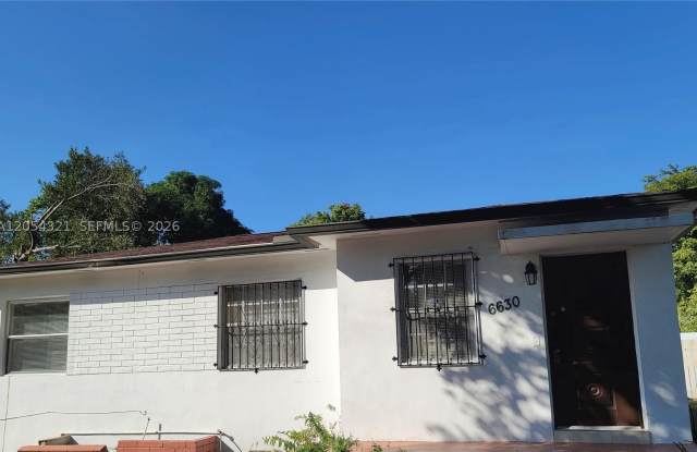 6630 NW 29 AVE photos photos