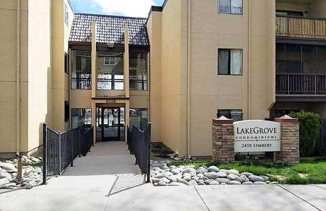 1/2 Off 1st Months Rent! Great Studio unit and great location! photos photos