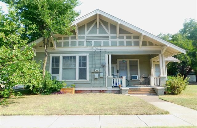 203 Sawyer Avenue - 203 Sawyer Street, Denton, TX 76201