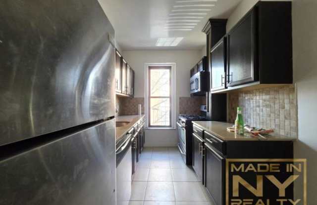 30-95 29th St - 30-95 29th Street, Queens, NY 11102