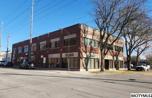 202 1st SE #112 Gallery 1