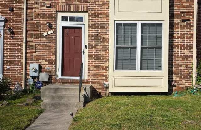 4 STEEPLEJACK Court photos photos