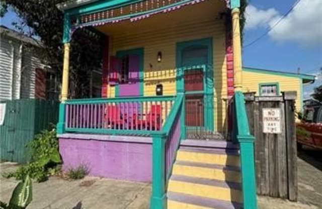 701 LOUISA Street - 701 Louisa Street, New Orleans, LA 70117