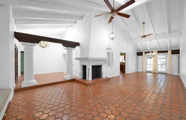 6701 N SCOTTSDALE Road - 6701 North Scottsdale Road, Scottsdale, AZ 85250