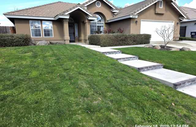 Beautiful 3 Bedroom 2 bath Home Across from La Joya Middle School photos photos