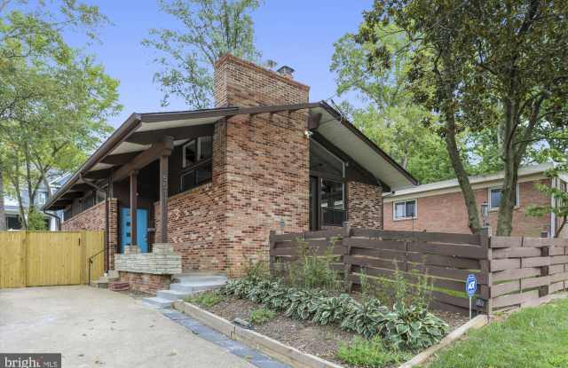 5511 HUNTINGTON PARKWAY - 5511 Huntington Parkway, Bethesda, MD 20814