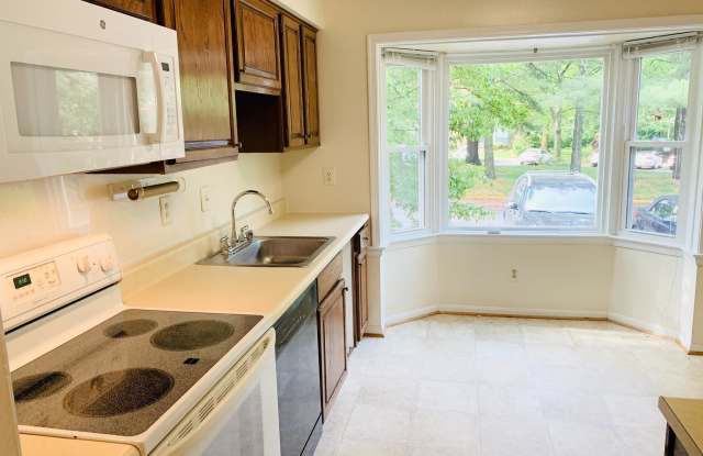 7603 CODDLE HARBOR LANE Gallery 2