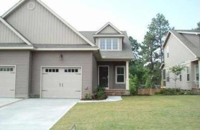 128 Cypress Circle - 128 Cypress Circle, Southern Pines, NC 28387