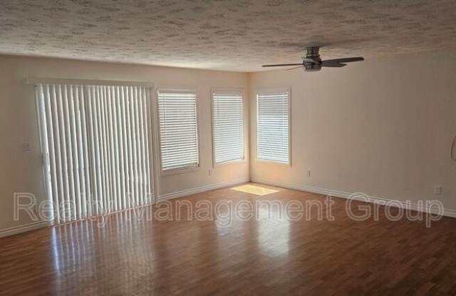 843 Garfield Ave photos photos