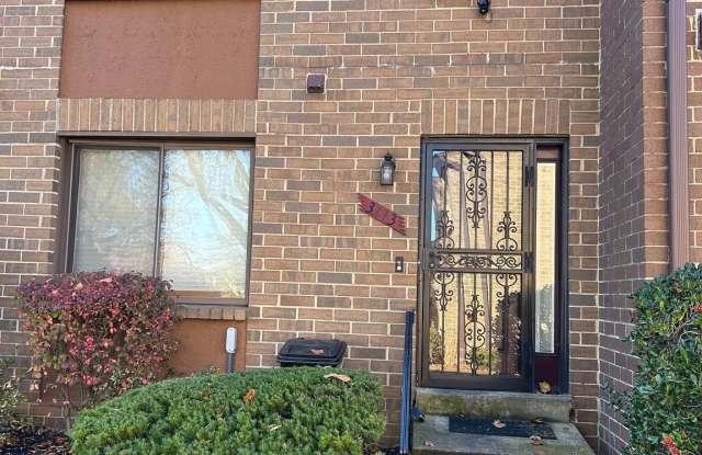 3113 CHERRY Road NE unit: 33 photos photos