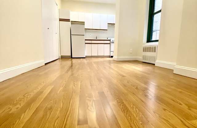 328 E 34th St - 328 East 34th Street, New York City, NY 10016