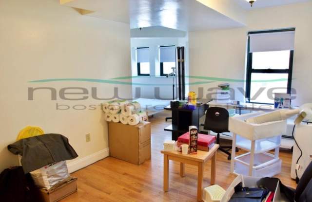 400 Massachusetts Ave. photos photos