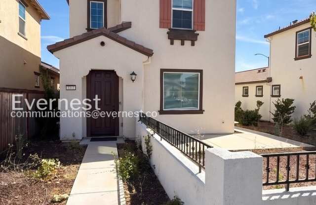 7912 Titan Drive Gallery 1