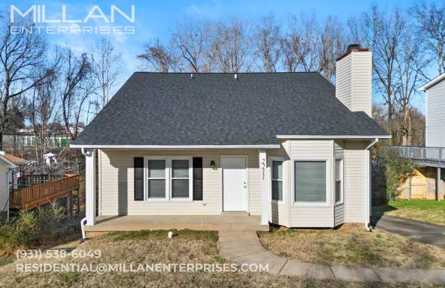 Comfortable Living with Open Floor Plan, Fireplace and Basement in Sango Neighborhood photos photos