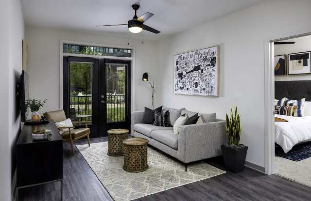565 Hank by Windsor photos photos