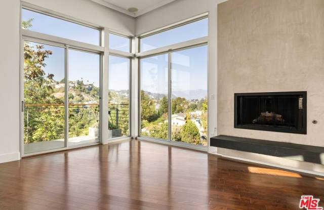 3255 Fernwood Ave photos photos