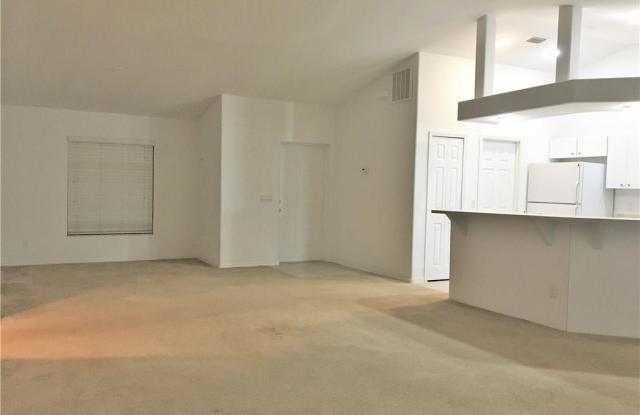 2221 SW 8th Place Gallery 2