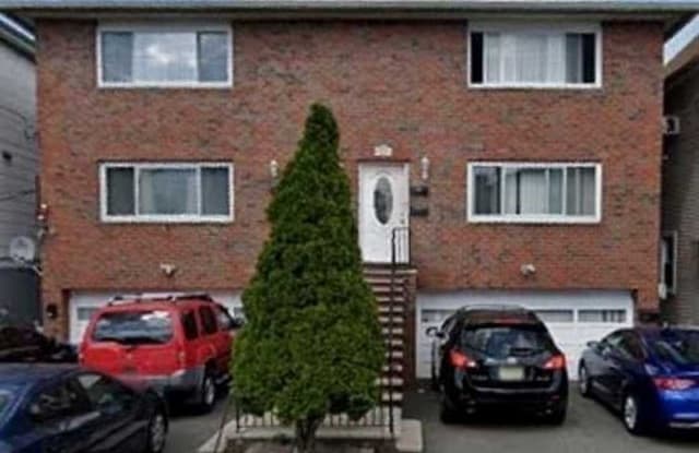 231 Washington Place - 231 Washington Place, Cliffside Park, NJ 07010