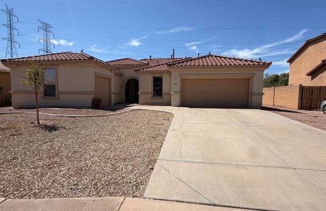 Spacious 3 Bedroom Single Story Peoria With A 3 Car Garage photos photos
