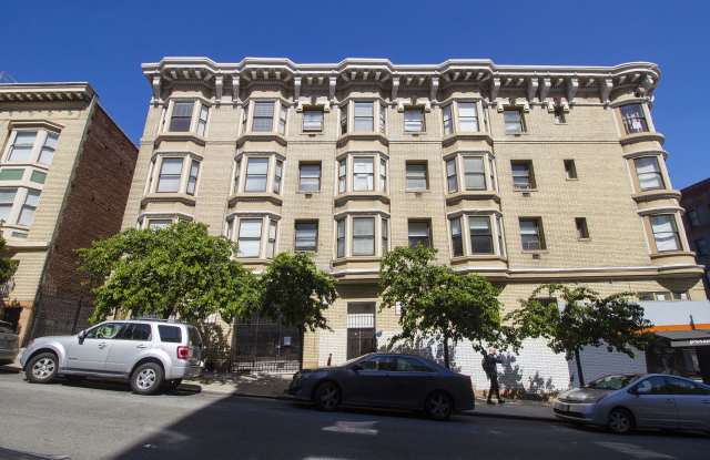 920 LEAVENWORTH photos photos