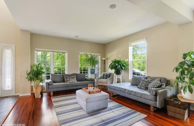 34304 North Stonebridge Lane Gallery 2