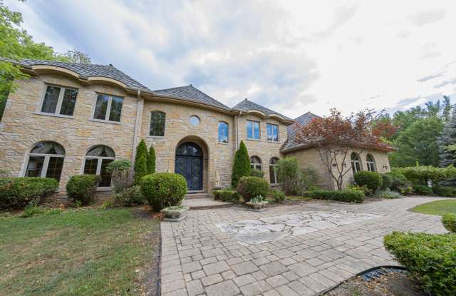810 Wagner Court - 810 Wagner Court, Glenview, IL 60025