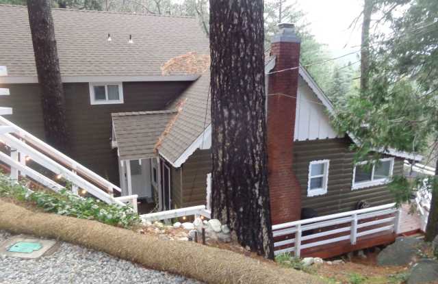 4 BEDROOM ON KNOLL CIRCLE photos photos