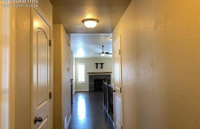 8183 Potentilla Grove Gallery 2