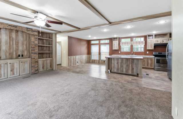 204 Wildflower Drive Gallery 3