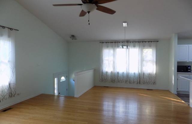23636 North Overhill Drive Gallery 3