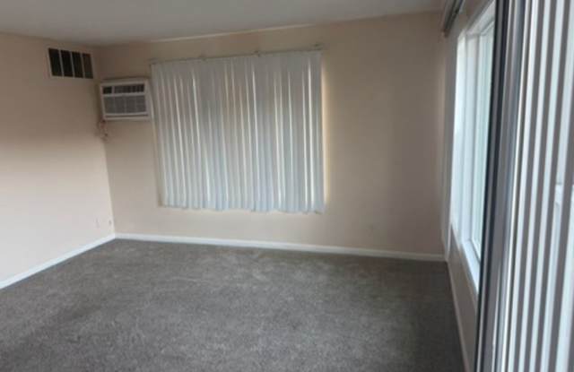 3 Bedroom Apartment Available Gallery 3