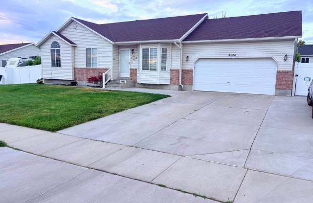 4955 W THRUSH Dr Gallery 2
