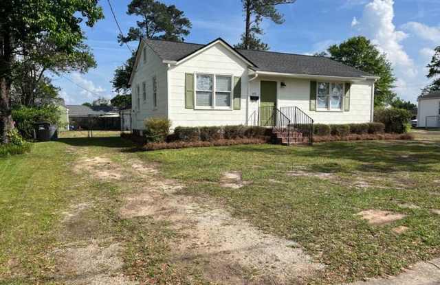 Elegant Downtown Augusta Cottage – ALL UTILITIES INCLUDED Gallery 3