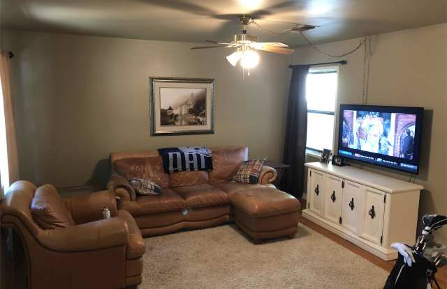5733 Fursman Avenue Gallery 3