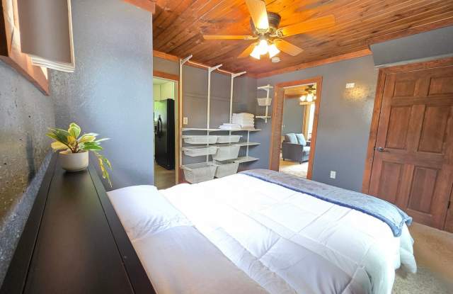 840 Lincoln St photos photos