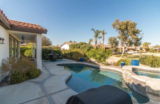 60290 Sweetshade Lane Gallery 4