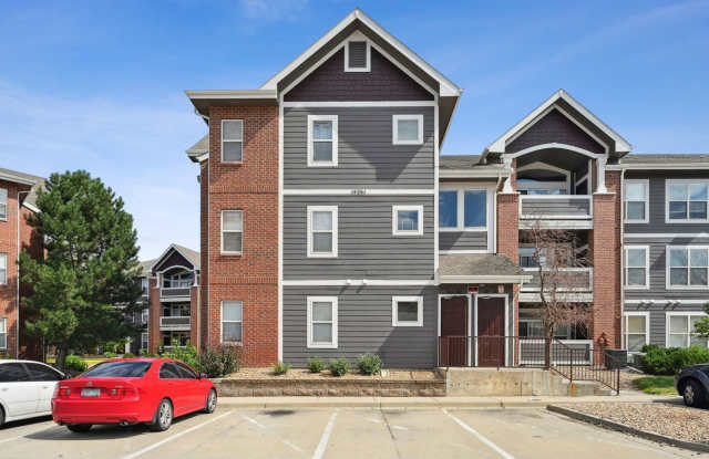 3 Bedroom Condo in Aurora photos photos