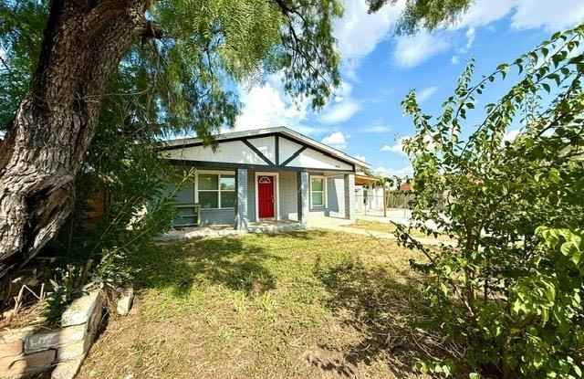 962 Avenue C photos photos