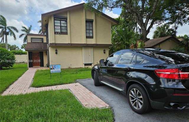 9154 SW 132 Ln # 9154 MIAMI, FL 33176 photos photos
