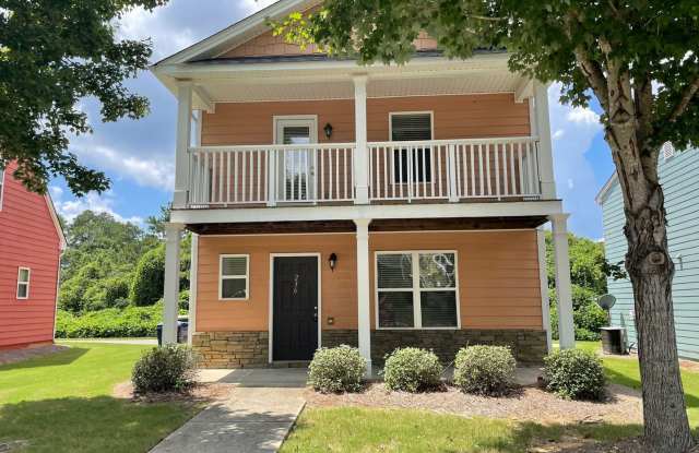 BRIDGEWATER HOME! PRE-LEASING FOR AUGUST 1 2026! 1/2 Off Deposit! photos photos