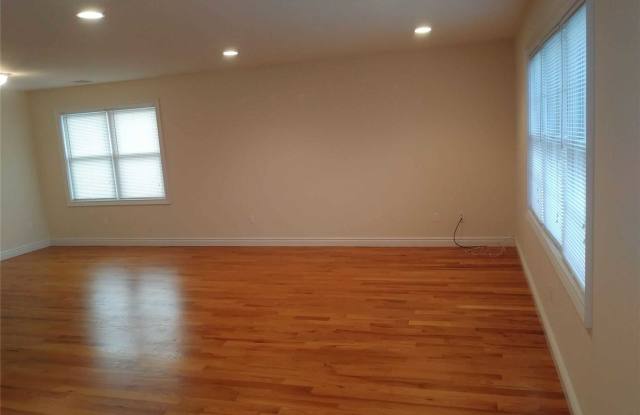 191 Jefferson Ave Gallery 3