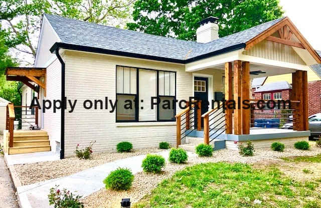 731 West 43rd Street photos photos