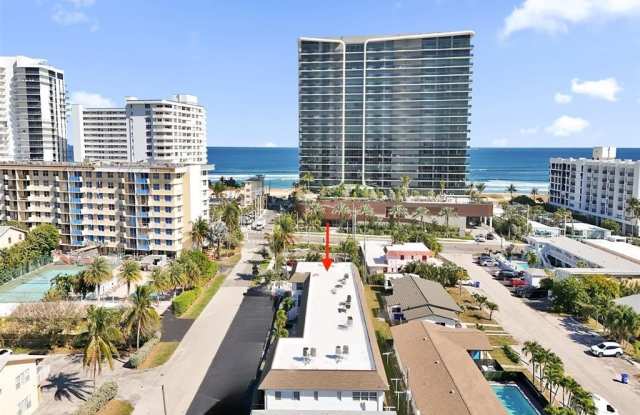 3220 NE 10th St photos photos