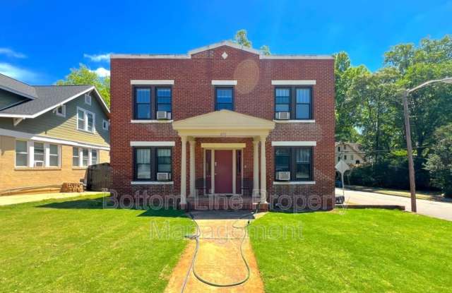 600 Hawthorne Ln photos photos