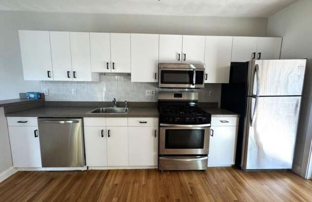 345 Border St. photos photos