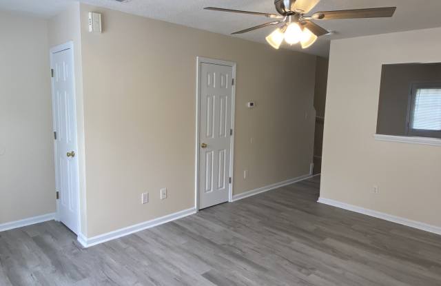 350 Bracken Place (Jacksonville) Gallery 3